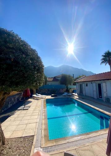 The Bungalow Kyrenia North Cyprus in Кіренія The Bungalow Kyrenia North Cyprus in Кіренія