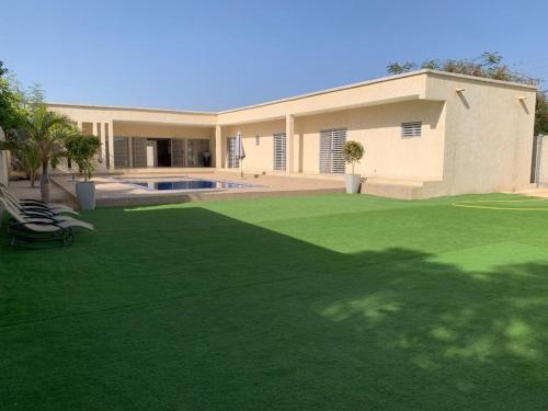 Spacious, luxurious and bright 3 bedrooms house with swimming pool in 辛蒂亞 Spacious, luxurious and bright 3 bedrooms house with swimming pool in 辛蒂亞