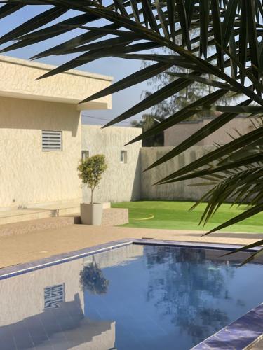 Spacious, luxurious and bright 3 bedrooms house with swimming pool in 辛蒂亞 Spacious, luxurious and bright 3 bedrooms house with swimming pool in 辛蒂亞