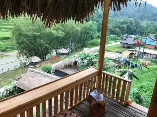 Homestay Khoáng nóng Thông Nguyên (Homestay Khoang nong Thong Nguyen) in Nam Pi Homestay Khoáng nóng Thông Nguyên (Homestay Khoang nong Thong Nguyen) in Nam Pi