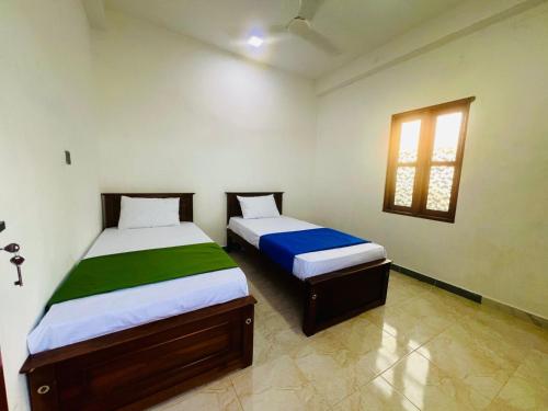 Trinco Town Family Guest House in Trincomalee Trinco Town Family Guest House in Trincomalee