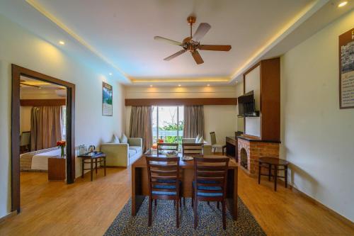 Hotel Sinclairs Retreat Kalimpong in Kalimpong Hotel Sinclairs Retreat Kalimpong in Kalimpong