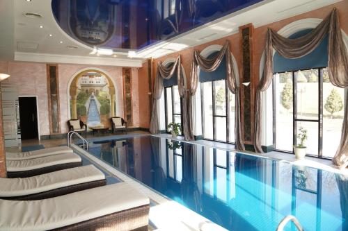 Плувен басейн, Kainar Hotel in Шимкент Плувен басейн, Kainar Hotel in Шимкент