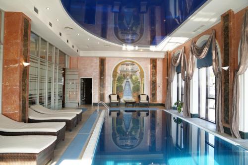 Плувен басейн, Kainar Hotel in Шимкент Плувен басейн, Kainar Hotel in Шимкент