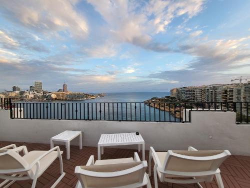 Kilátás, Carlton Hotel in Sliema városközpont Kilátás, Carlton Hotel in Sliema városközpont