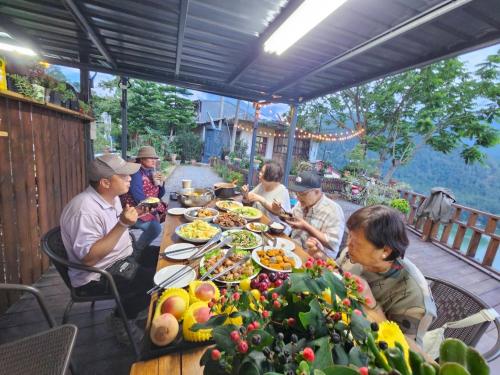 Balcony/terrace, Lishan House in Heping District Balcony/terrace, Lishan House in Heping District