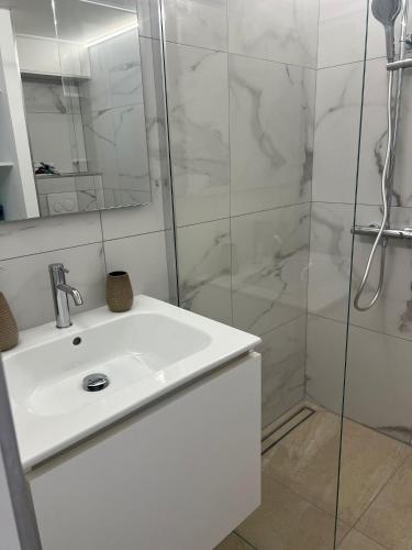 Душ, Studio Iguane in Gustavia Душ, Studio Iguane in Gustavia