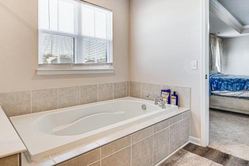 15 Mi to Dtwn Indianapolis Family-Friendly Home! in إيفون - إنديانا 15 Mi to Dtwn Indianapolis Family-Friendly Home! in إيفون - إنديانا