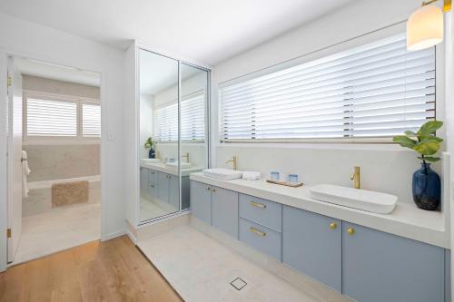 Facilities, Deja Bleu - great family home with jetty in Settlement Point Facilities, Deja Bleu - great family home with jetty in Settlement Point