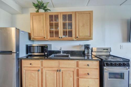 130 Direct Ocean Front 1 bedroom condo with heated pool in Crescent Beach 130 Direct Ocean Front 1 bedroom condo with heated pool in Crescent Beach