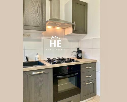 Room Miami Proche Gare 400m in Montargis Room Miami Proche Gare 400m in Montargis