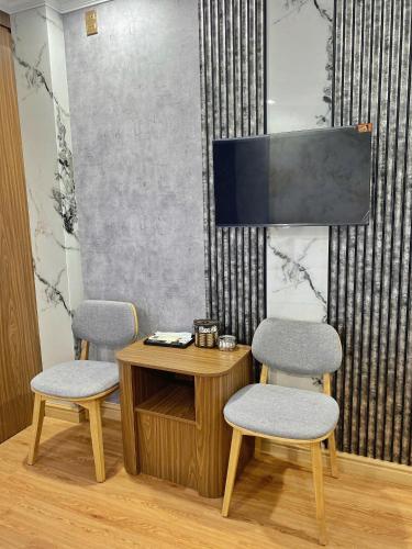 Thanh Binh Premium Hotel in Tan Phu Thanh Binh Premium Hotel in Tan Phu