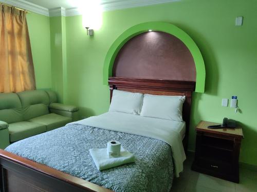 Hostal Zamorano in มาร์โกปัมบา Hostal Zamorano in มาร์โกปัมบา