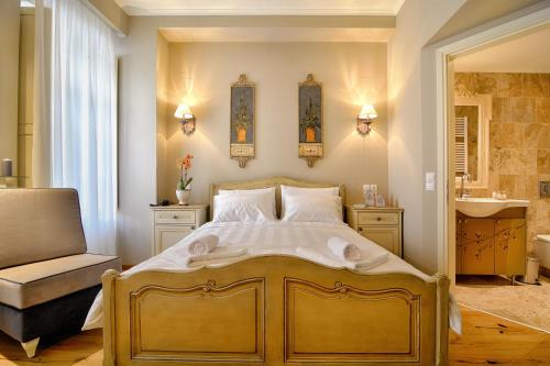 This photo about Hotel Antique shared on HyHotel.com