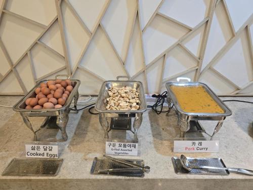 Alimentos e Bebidas, THE RECENZ DONGDAEMUN HOTEL in Seul Alimentos e Bebidas, THE RECENZ DONGDAEMUN HOTEL in Seul