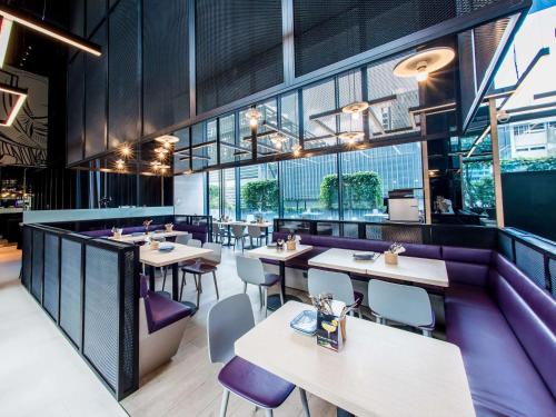 Restaurant, YOTEL Singapore Orchard Road near Orchard MRT Station Restaurant, YOTEL Singapore Orchard Road near Orchard MRT Station