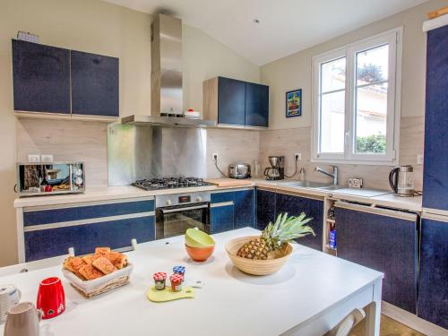 Holiday Home Ker Mylio by Interhome in La Bernerie-En-Retz Holiday Home Ker Mylio by Interhome in La Bernerie-En-Retz