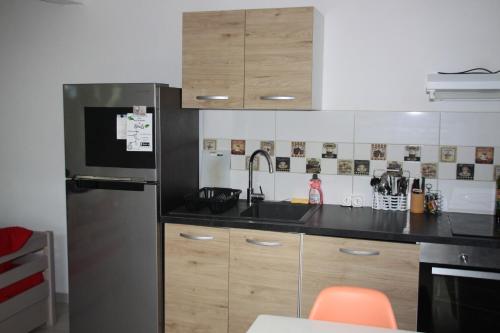 Kitchen, Location Beausejour avec Jacuzzi Sainte-Anne Le Helleux in Berard Kitchen, Location Beausejour avec Jacuzzi Sainte-Anne Le Helleux in Berard