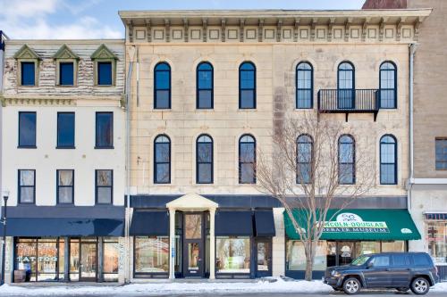 Custom-Designed Studio Across From Washington Park in Quincy Custom-Designed Studio Across From Washington Park in Quincy