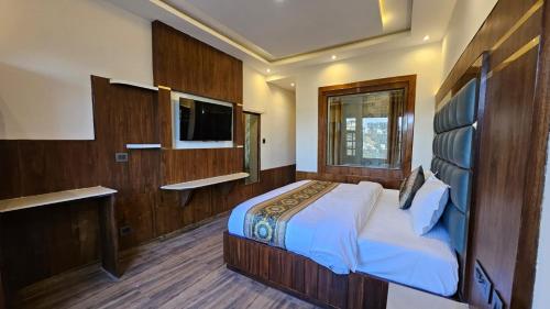 Mountain Zest- Simla Royale Near Mall Road Free Pickup From Railway station simla in 심라 Mountain Zest- Simla Royale Near Mall Road Free Pickup From Railway station simla in 심라
