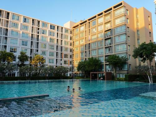 Exterior view, Dcondo is next to the mall in Fah Ham Exterior view, Dcondo is next to the mall in Fah Ham