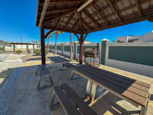2BR Sunset Escape for Families in Las Conchas 2BR Sunset Escape for Families in Las Conchas