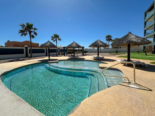 2BR Sunset Escape for Families in Las Conchas 2BR Sunset Escape for Families in Las Conchas