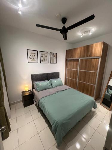 Cosy Apartment Near Airport - WiFi inc