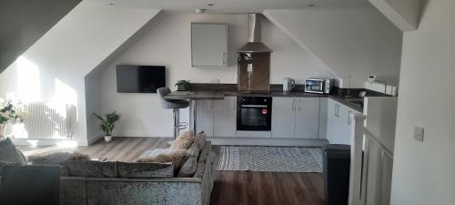 Lanarkshire Apartment- Views- Sleeps 4- Balcony in Larkhall Lanarkshire Apartment- Views- Sleeps 4- Balcony in Larkhall