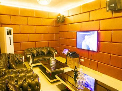 This photo about Qingtian Yutan Holiday Hotel shared on HyHotel.com