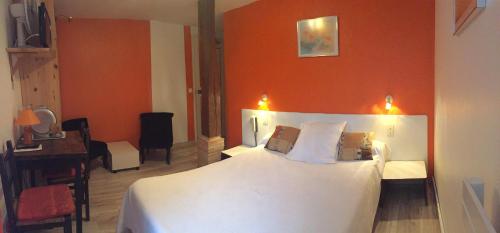 This photo about Auberge Les Glycines shared on HyHotel.com