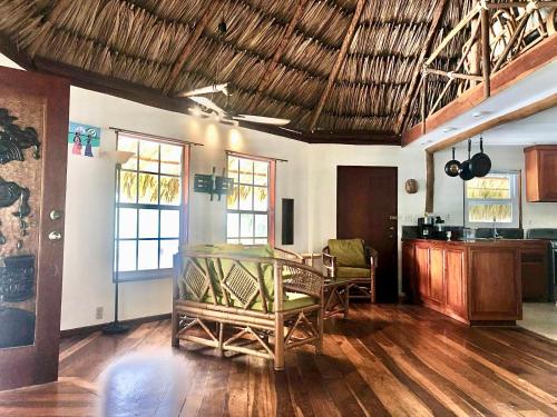 Kin Resort Lodge in Surfside Kin Resort Lodge in Surfside
