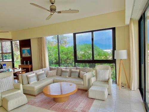 Villa ocean view and apartment Da Nang "Free pick up" near The Marble Mountains Villa ocean view and apartment Da Nang "Free pick up" near The Marble Mountains