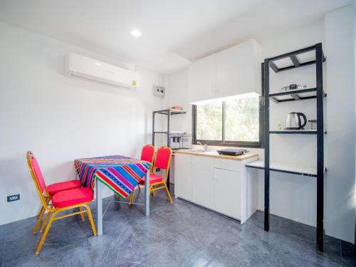 ห้องครัว, Los Patios Hostel Phuket in ไม้ขาว ห้องครัว, Los Patios Hostel Phuket in ไม้ขาว