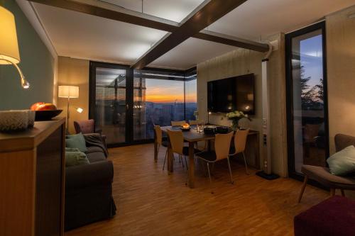 صالة مشتركة/ منطقة التلفزيون, Apartment "Little Manhattan" - Business-27 qm-ruhig-Parkplatz-Arbeitsplatz-Aussicht in ليونبيرج صالة مشتركة/ منطقة التلفزيون, Apartment "Little Manhattan" - Business-27 qm-ruhig-Parkplatz-Arbeitsplatz-Aussicht in ليونبيرج