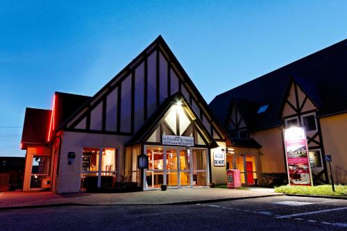 Bejárat, Le Pavillon de Rouen near Roueni repülőtér Bejárat, Le Pavillon de Rouen near Roueni repülőtér