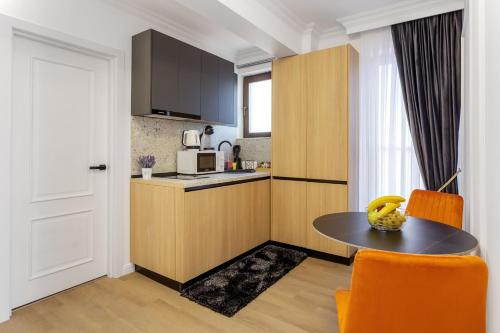 Konyha, Crystal Luxury in Craiova Konyha, Crystal Luxury in Craiova