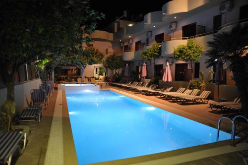 Swimming pool, Anseli Hotel in Petaloudes Swimming pool, Anseli Hotel in Petaloudes