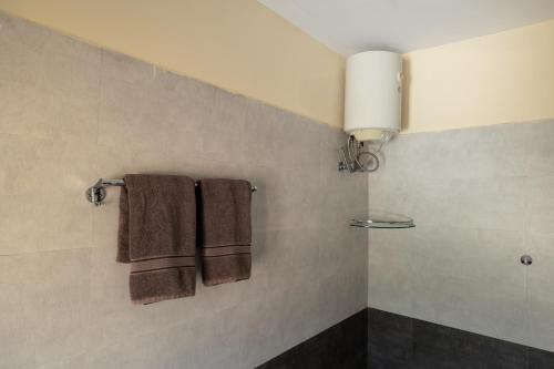 Deluxe Room image 2