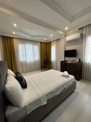 Pine Hotel Ayvalik in Sefa Camlik Pine Hotel Ayvalik in Sefa Camlik