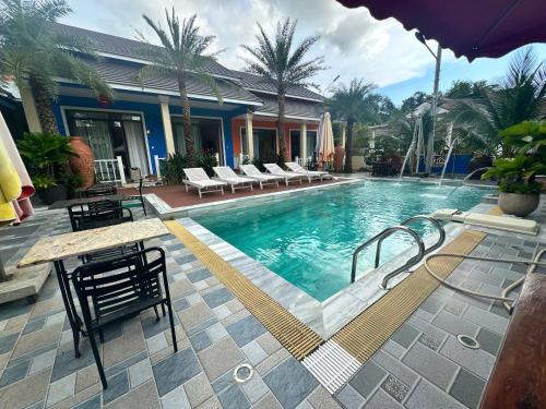 Swimming pool, Sunrise Villas Phu Quoc in Bai Sao Swimming pool, Sunrise Villas Phu Quoc in Bai Sao
