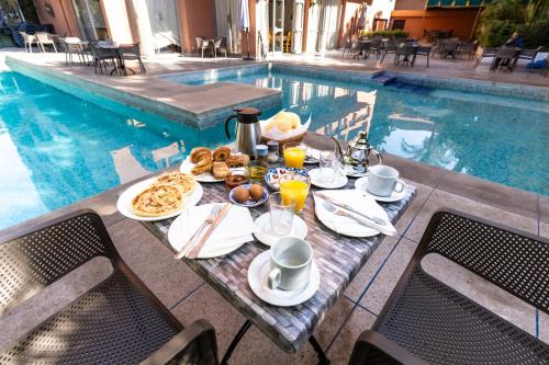 Makanan dan Minuman, Hotel Le Grand Imilchil in Marrakech Makanan dan Minuman, Hotel Le Grand Imilchil in Marrakech