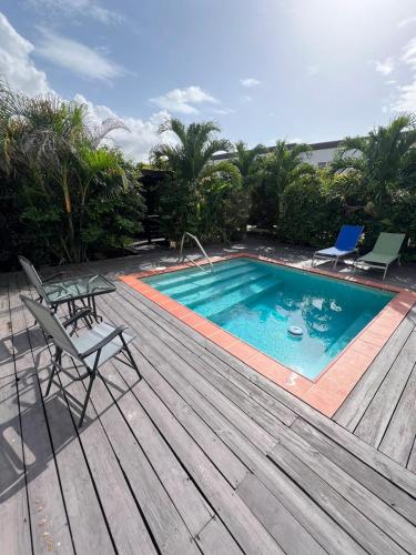 Walk to the BEACH Cozy Condo in Marisule with pool in Corinth Walk to the BEACH Cozy Condo in Marisule with pool in Corinth