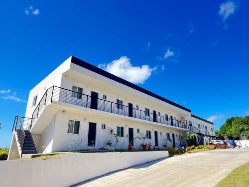 Walk to the BEACH Cozy Condo in Marisule with pool in Corinth Walk to the BEACH Cozy Condo in Marisule with pool in Corinth