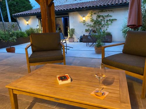 Kert, La Maison du Parc 47 in Montayral Kert, La Maison du Parc 47 in Montayral