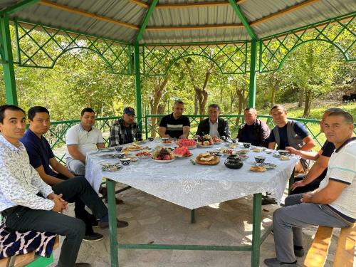 UHUM GUESTHOUSE nuratau mountain in ฟอริช UHUM GUESTHOUSE nuratau mountain in ฟอริช