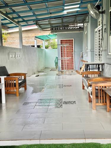 Attrezzature e servizi, iLham Homestay in Beseri Attrezzature e servizi, iLham Homestay in Beseri