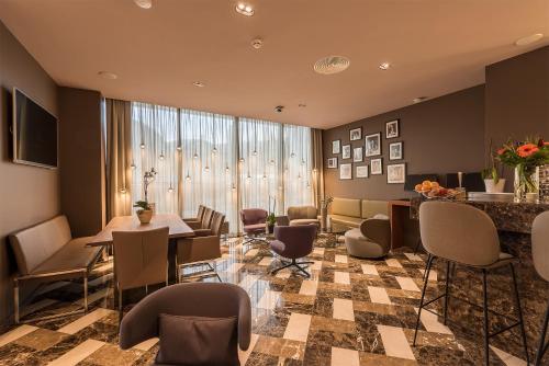 The Frankfurt - image 4
