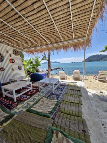 plage, secret garden family house in Koh Chang Tai plage, secret garden family house in Koh Chang Tai
