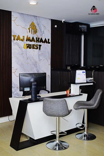 Taj Mahaal Guest in Colombo Port Area Taj Mahaal Guest in Colombo Port Area